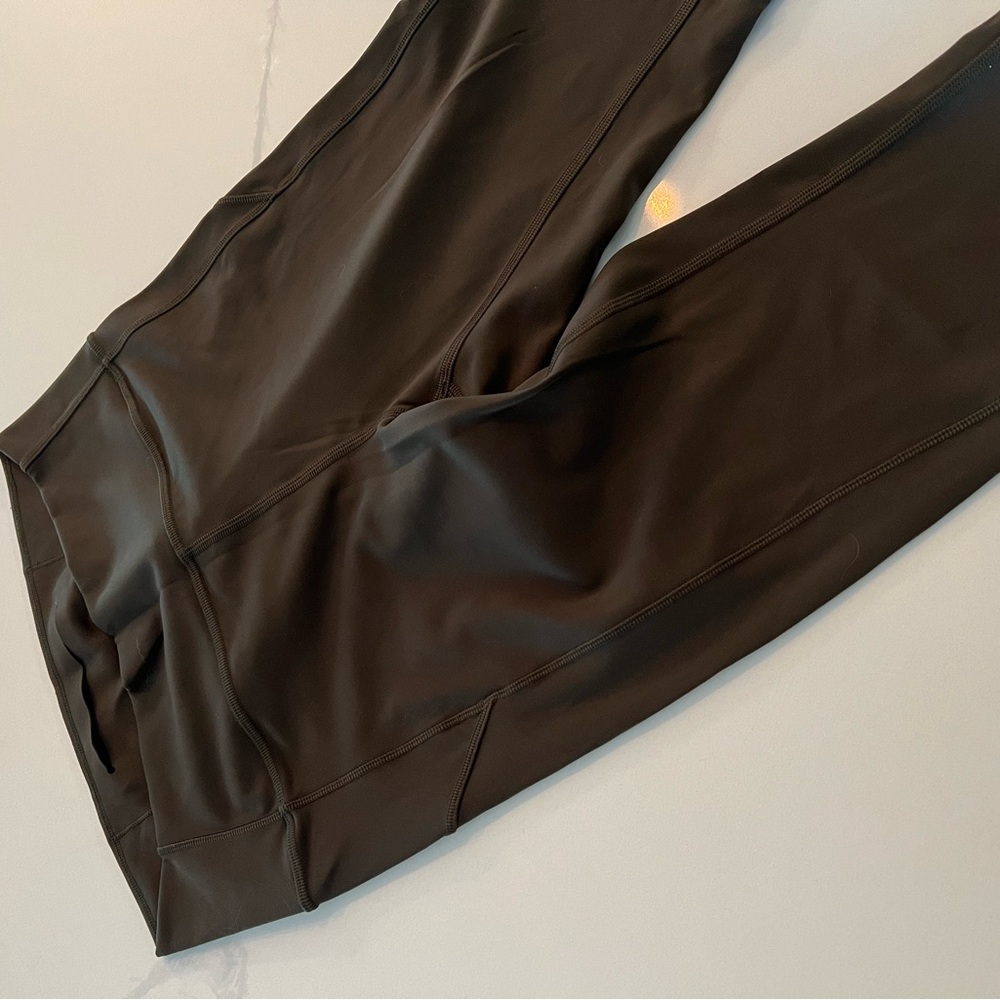 Lululemon In Movement Tight - Picture 3 of 4